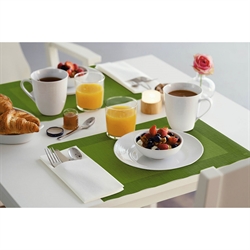 Morgenmadsbord med Dunicel Green Leaf dækkeserviet