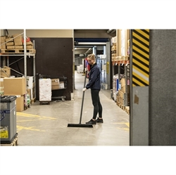 Fejekost plast 61 cm sort